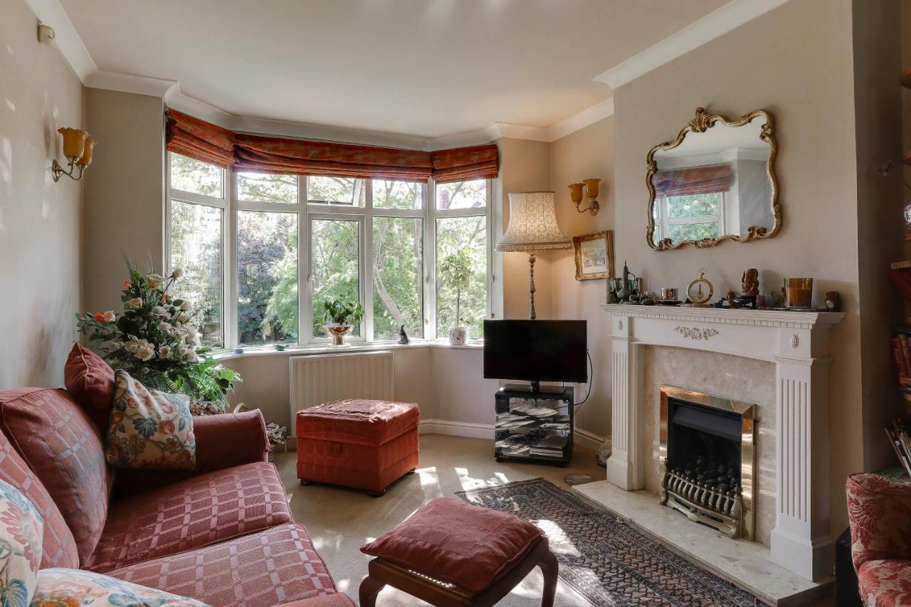 The Yellow House B&B Woodborough  Dış mekan fotoğraf
